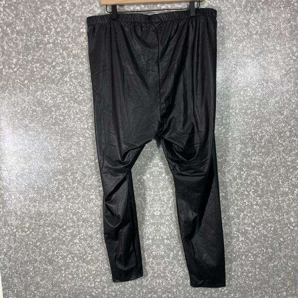 Torrid Women's Plus Size Black Faux Leather High Rise Leggings - Size 3 (3X) - Picture 8 of 8